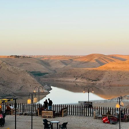 Wadi Al-Wala View Camp Hotell Madaba Exteriör bild
