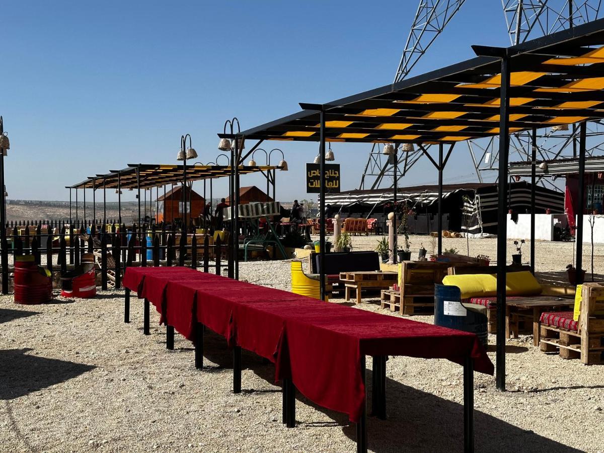 Wadi Al-Wala View Camp Hotell Madaba Exteriör bild