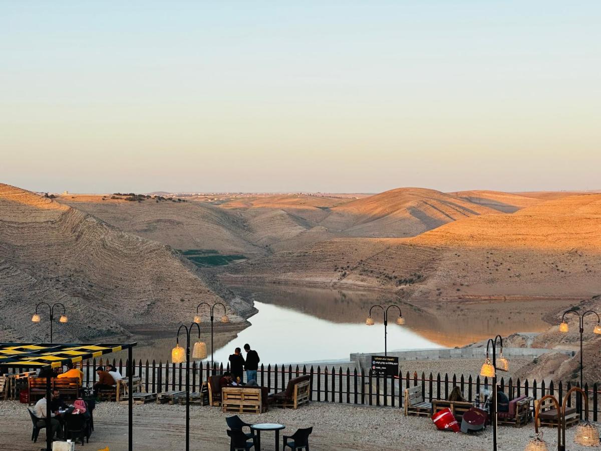 Wadi Al-Wala View Camp Hotell Madaba Exteriör bild