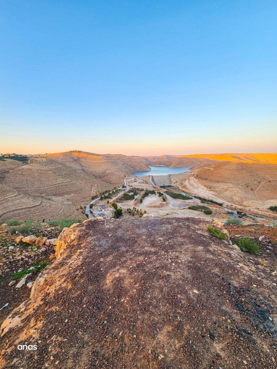 Wadi Al-Wala View Camp Hotell Madaba Exteriör bild
